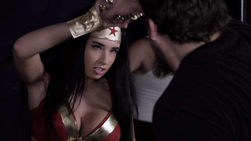 Paris Roxanne Wonder Woman Fucked Free Download Nude Photo Gallery.