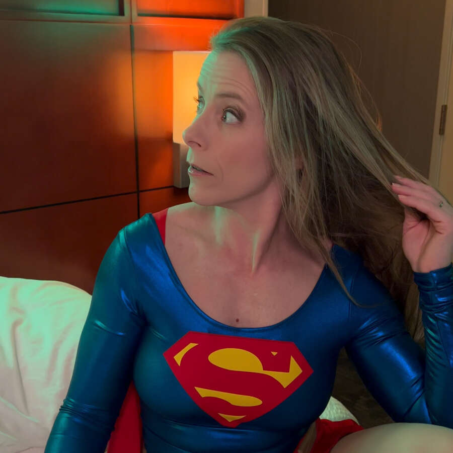 Supergirl kryptonite necklace